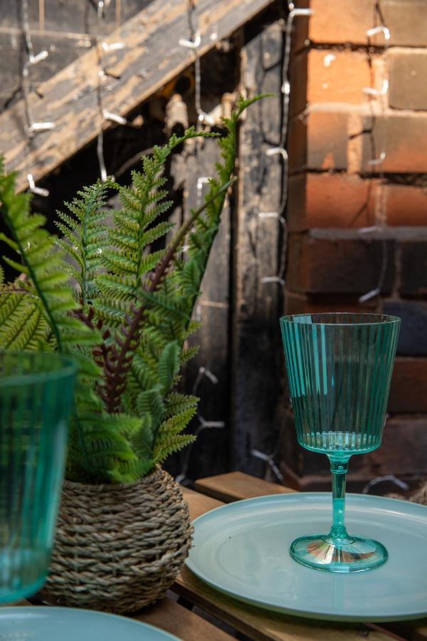 Ground Floor Olive Suite, Digbeth Studio เบอร์มิงแฮม ภายนอก รูปภาพ